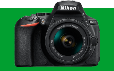 KOMPLET S FOTOAPARATOM DSLR